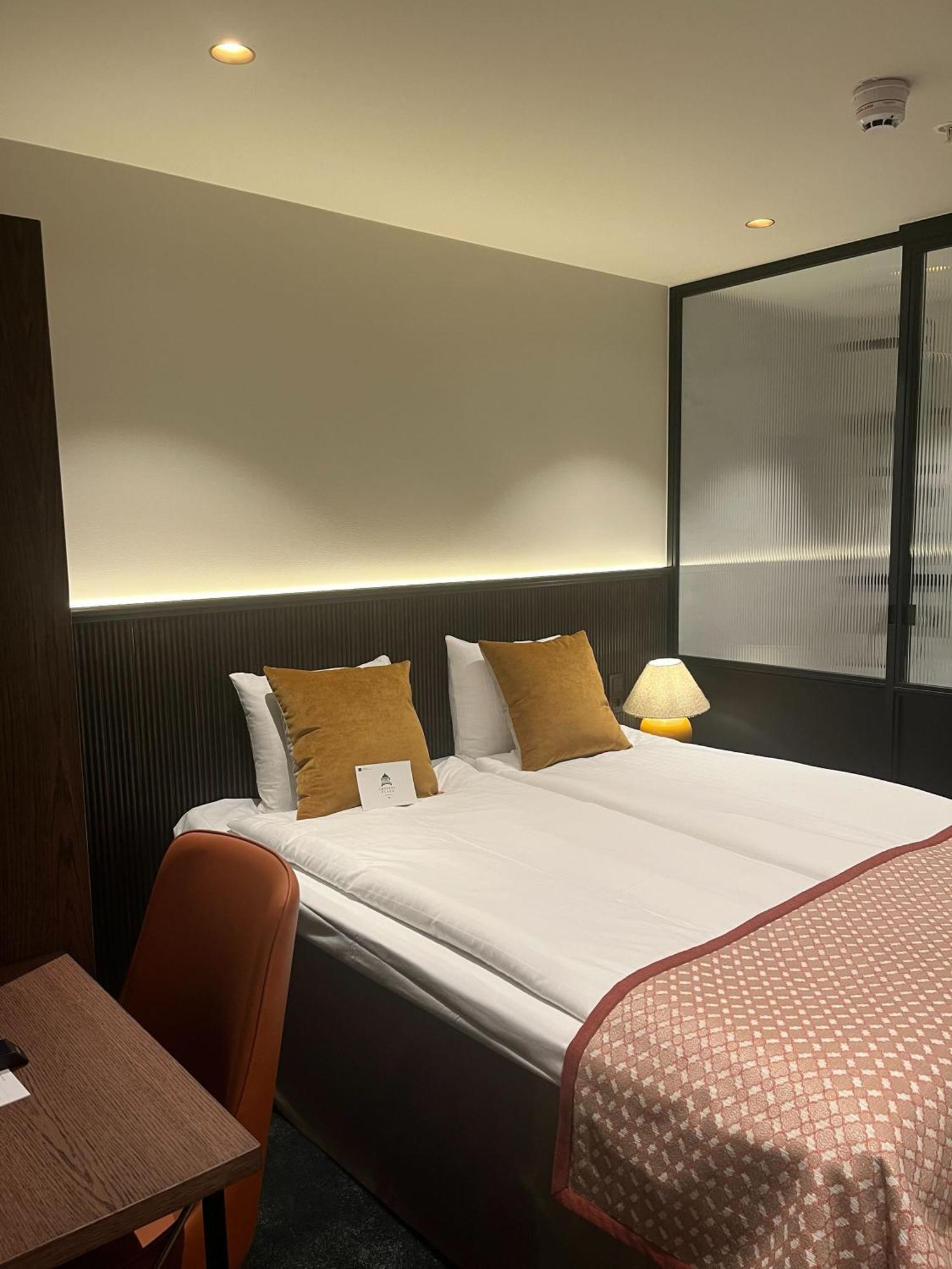 Crystal Plaza Hotel Stokholm Oda fotoğraf